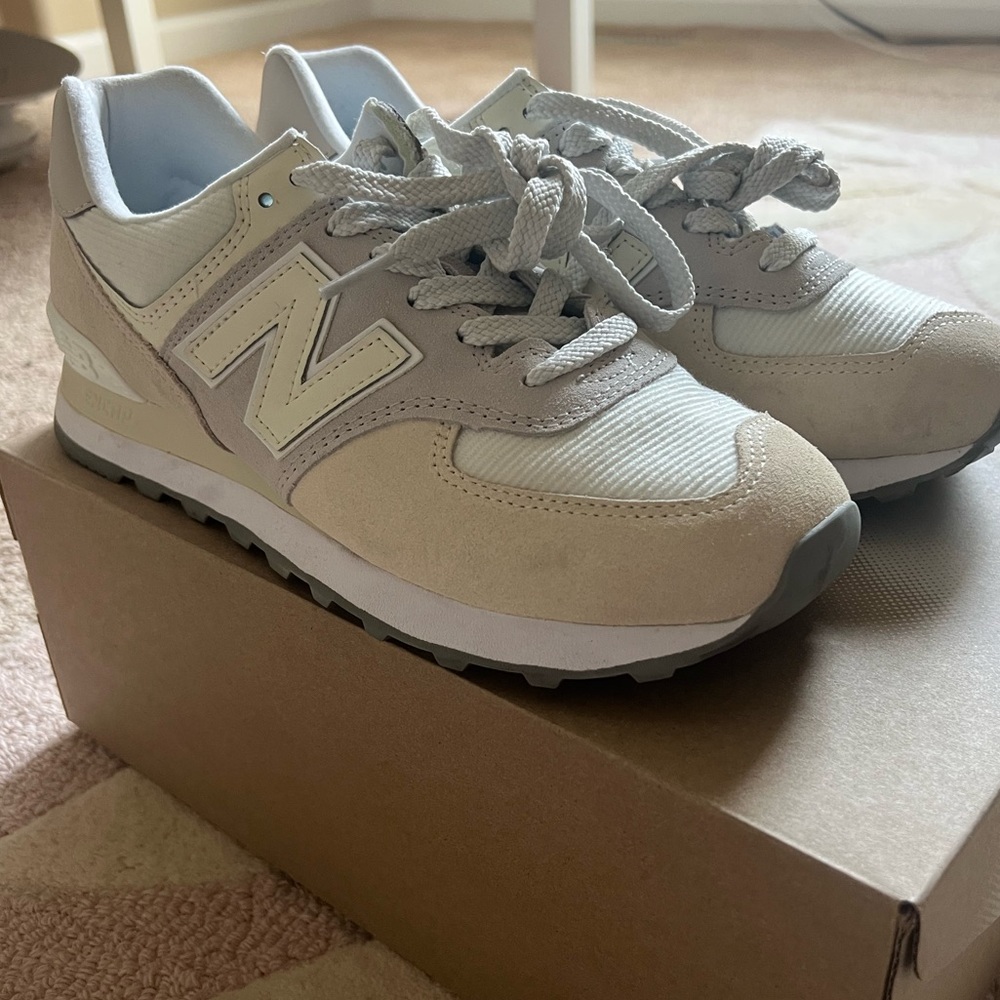 New Balance 574 Size 8.5